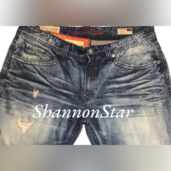 ⭐️RIVET DE CRU DISTRESSED JEANS⭐️ - Picture 1 of 9